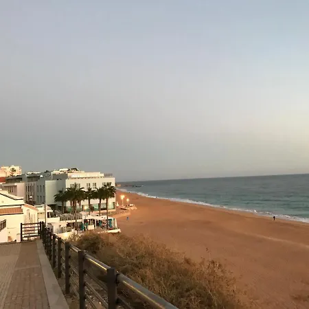 Sea View Penthouse 10 Min Walking Old Town And Pescadores Daire *